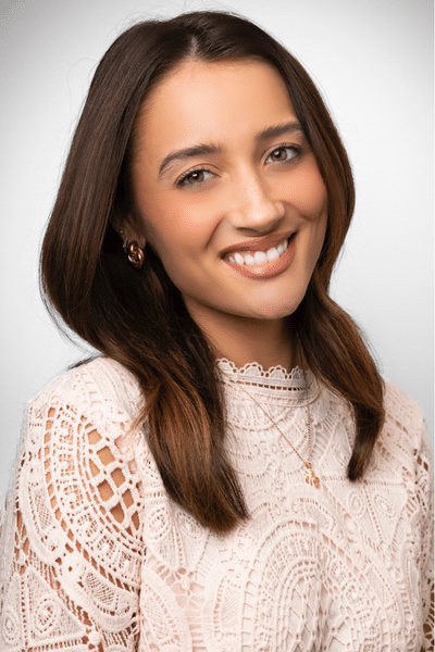 mikayla headshot